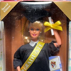 VINTAGE Millennium Grad Barbie. NIB